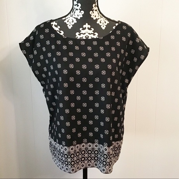 Vince Camuto Pullover Blouse - Picture 1 of 8